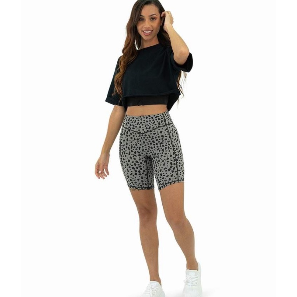 Balance Athletica:ASCEND RIDER SHORT -SNOW LEOPARD